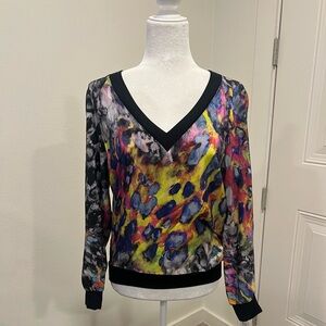 AMANDA UPRICHARD Digital Leopard V-Neck Silk Blouse